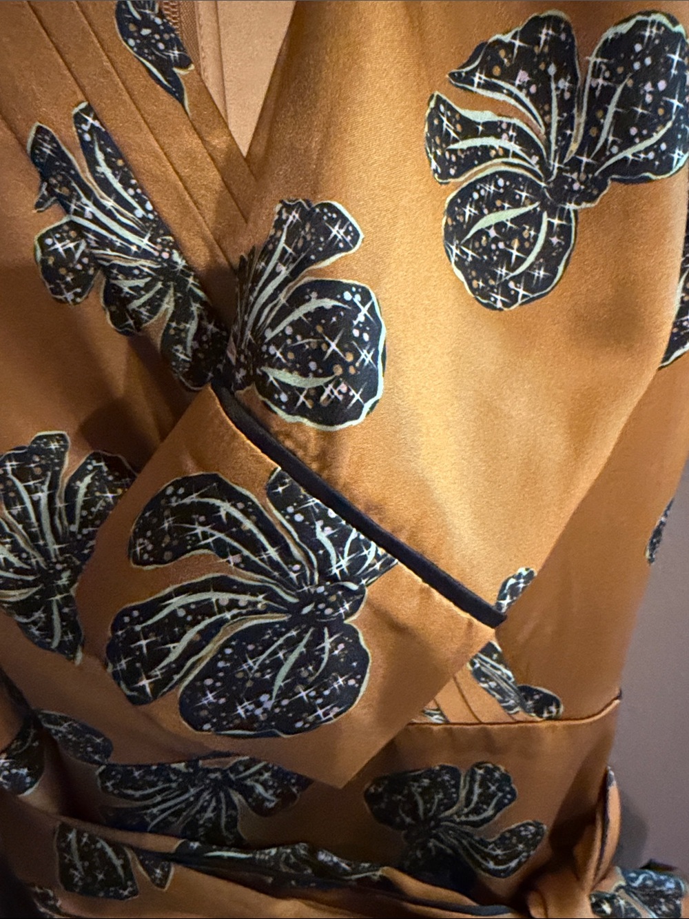 SALONI Bibi Piped Dress - Picture 8 of 16